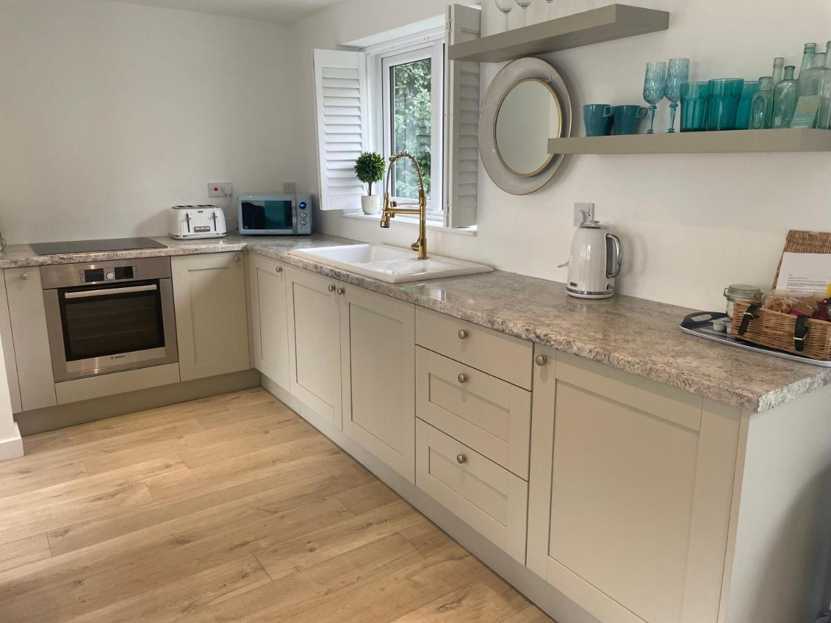 Villa The Bolt Hole Hythe Panoramic Coast And Sea Views Extérieur photo